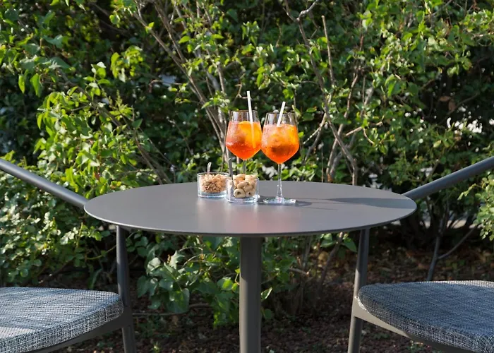 Hotel Voco Milan-fiere By Ihg 4*